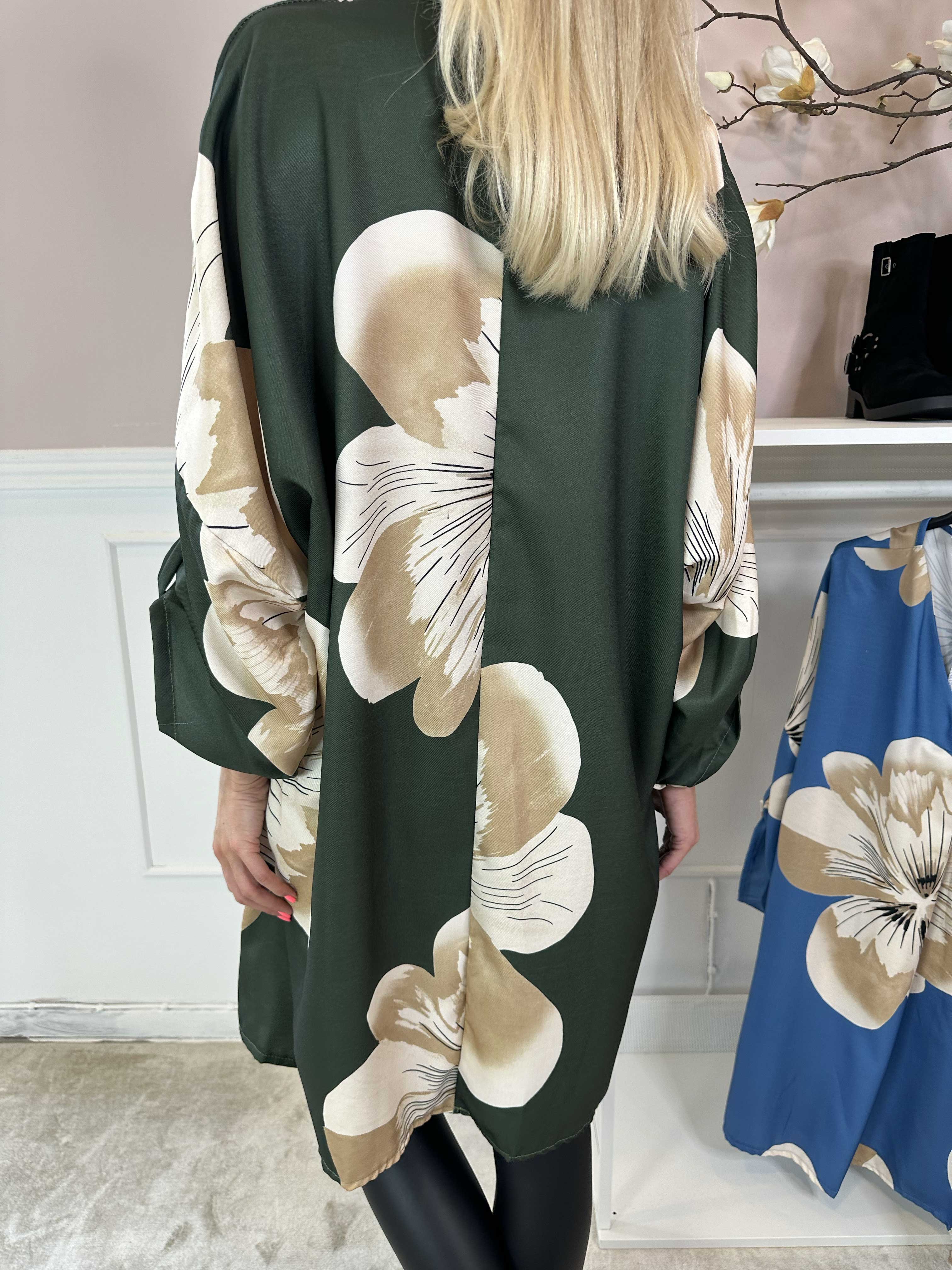 Aya L/S - Sød kjole i viskose med blomster